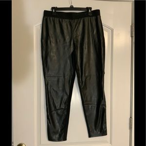 Faux leather black skinny pant